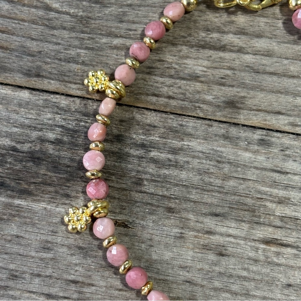Rhodonite Beaded Pink & Gold Flower Bracelet - Picture 4 of 6